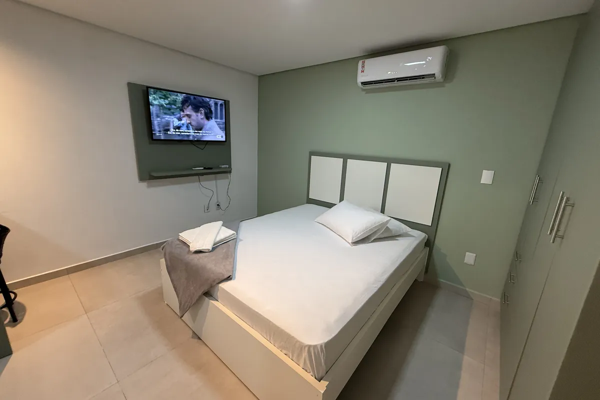 Flat Green Serenity - Poucos minutos Hard Rock