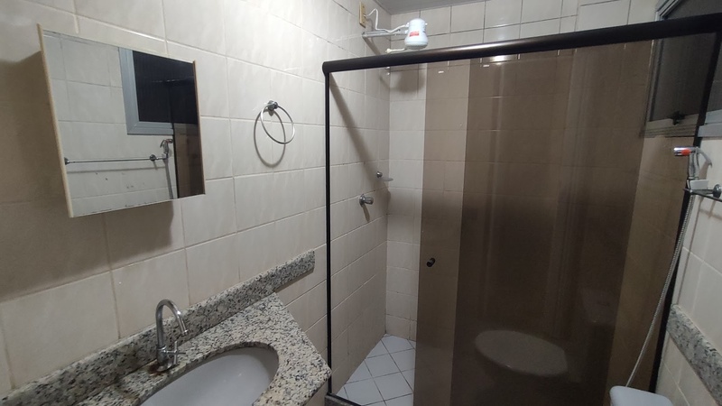 201 - Triplo com Varanda