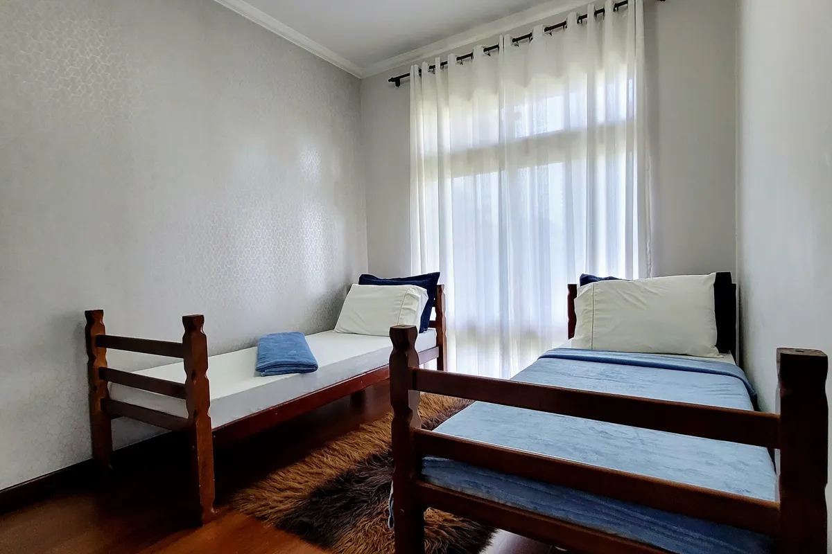 Quarto Duplo com banheiro externo