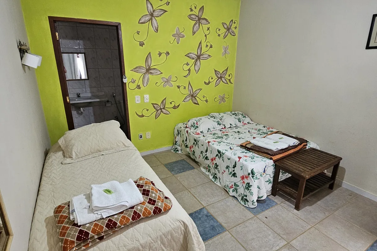 QUARTO 15 AR-CONDICIONADO