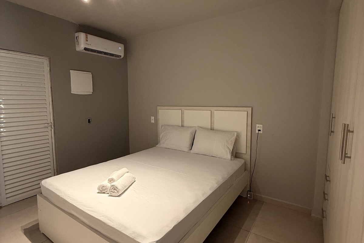 Flat Aconchegante • Pereque - 7Min Hard Rock