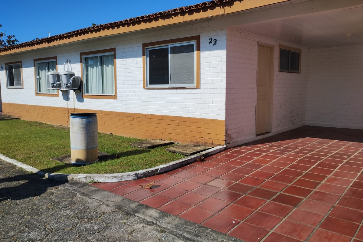 22 - Com Ar-condicionado