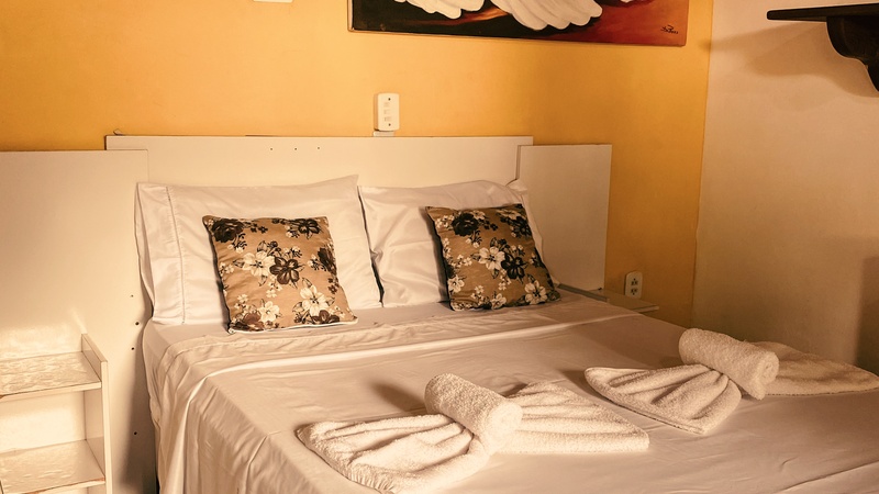 1 - Quarto Duplo com Varanda