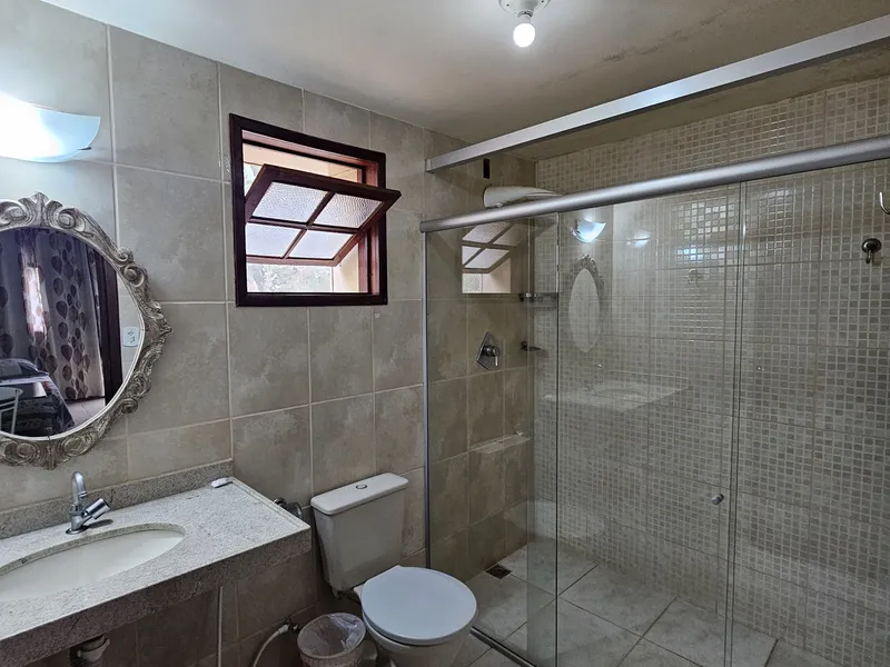 QUARTO 20 AR-CONDICIONADO