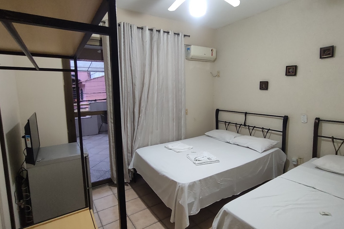 201 - Triplo com Varanda