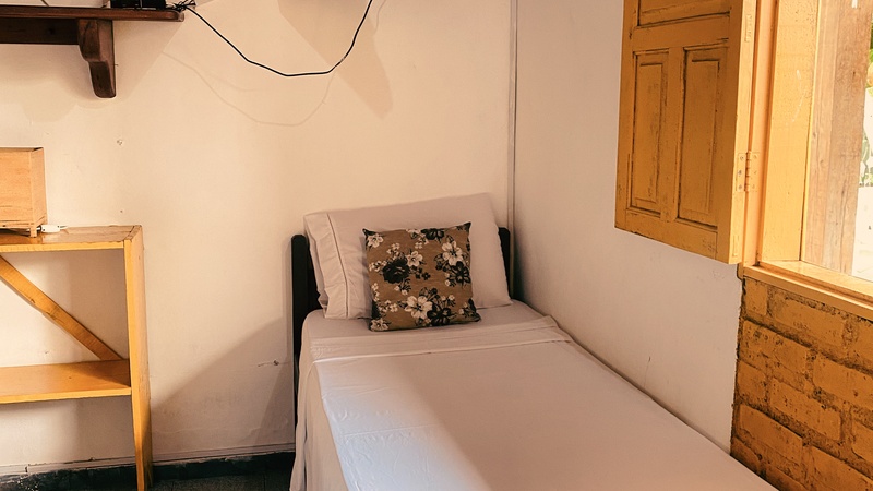 1 - Quarto Duplo com Varanda