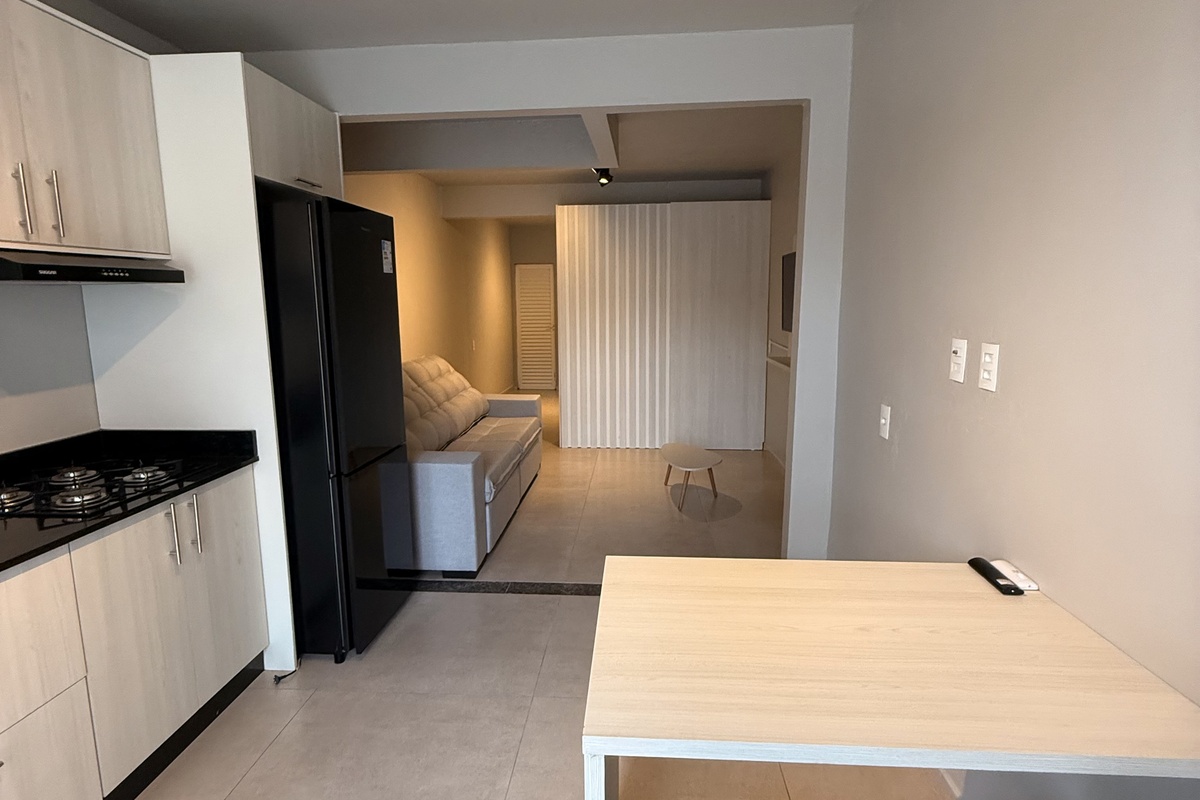 Flat Aconchegante • Pereque - 7Min Hard Rock