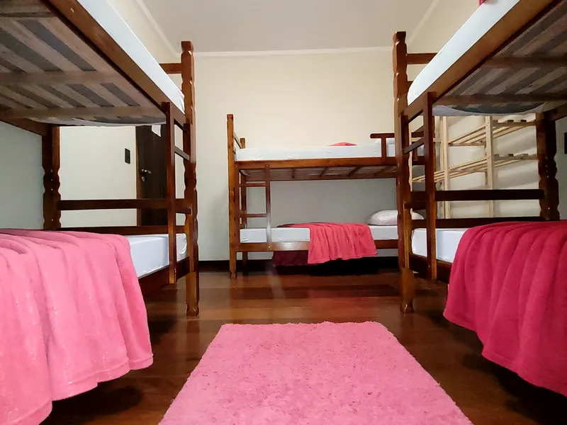 Compartilhado Feminino com Ar