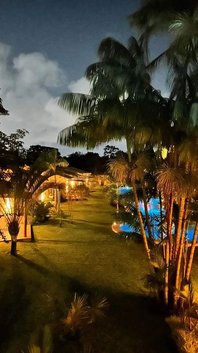 La Belle Hotel Lago azul