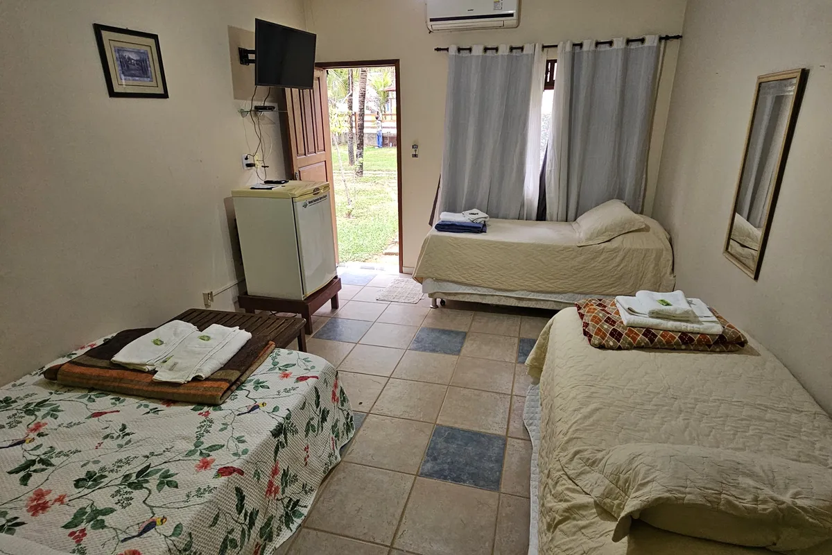 QUARTO 15 AR-CONDICIONADO