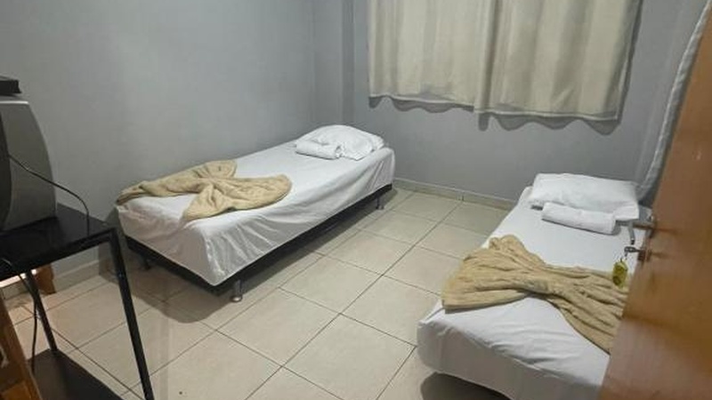 Apartamento Duplo Solteiro (Ar + TV)