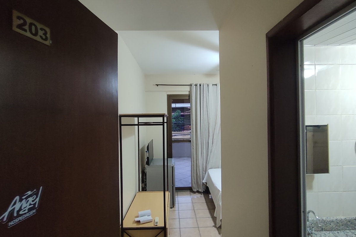 201 - Triplo com Varanda