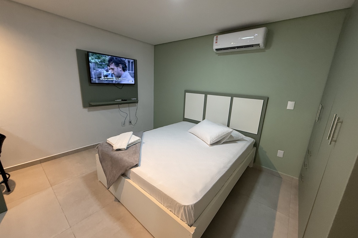 Flat Green Serenity - Poucos minutos Hard Rock