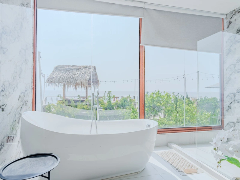 Brenda Suite Room