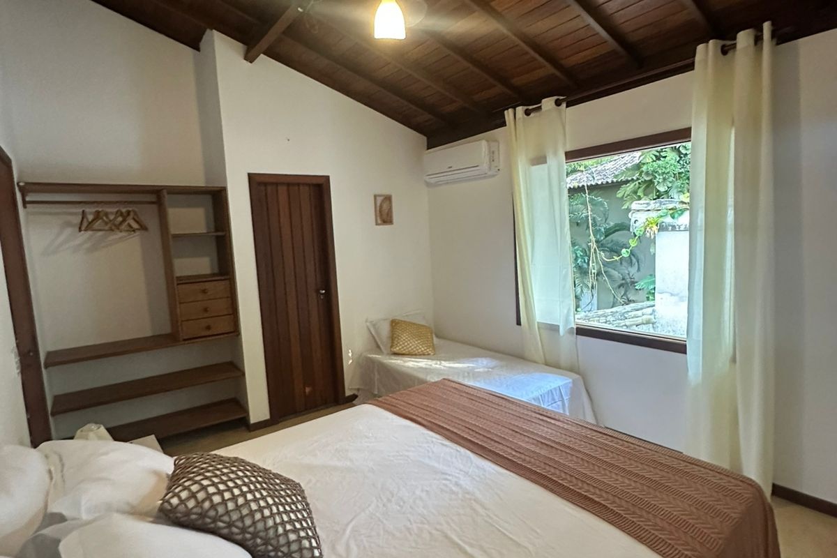 Suíte Tripla vista para Mata