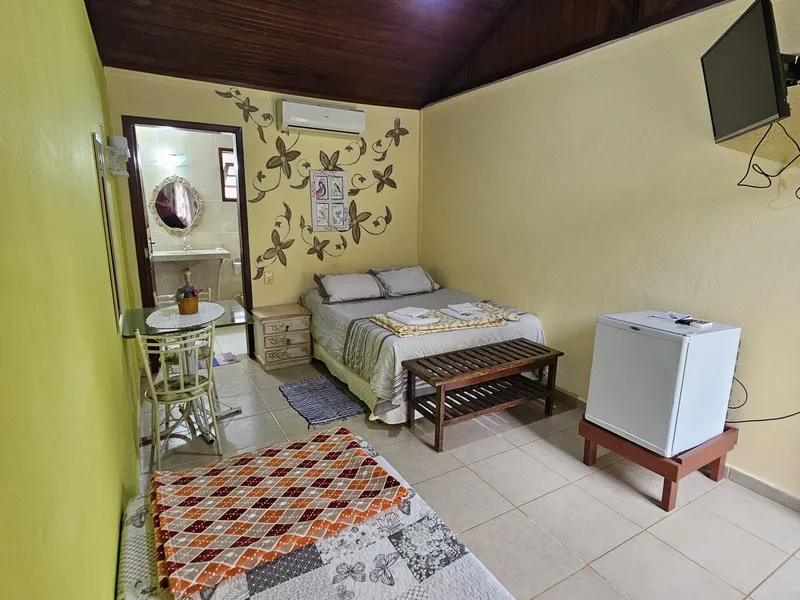 QUARTO 20 AR-CONDICIONADO