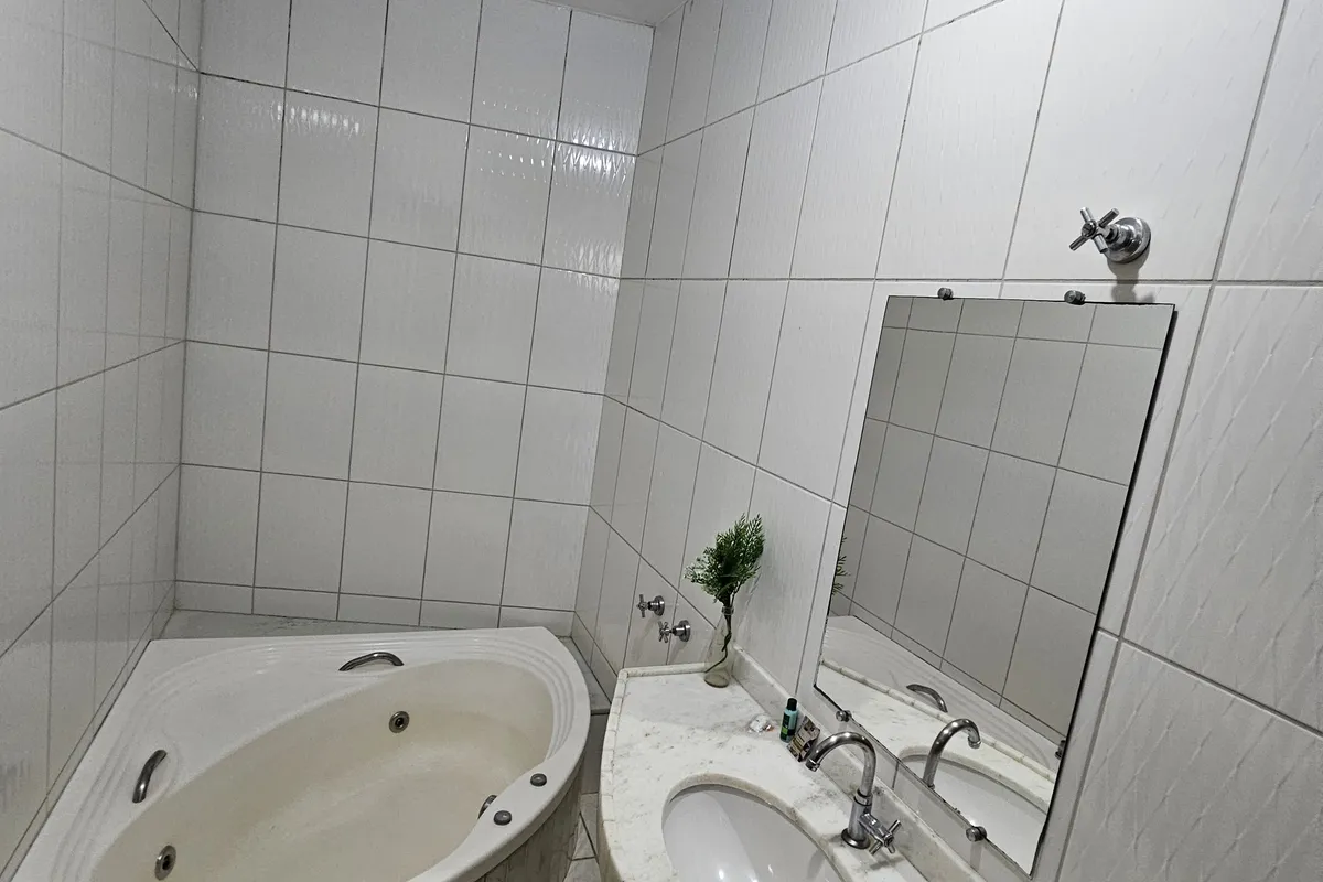QUARTO 16 AR E HIDROMASSAGEM