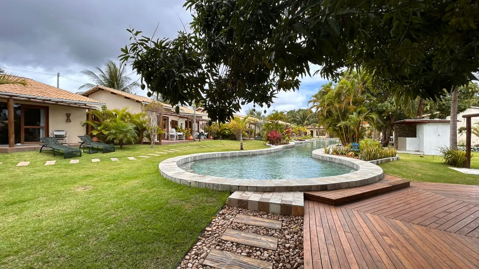La Belle Hotel Lago azul