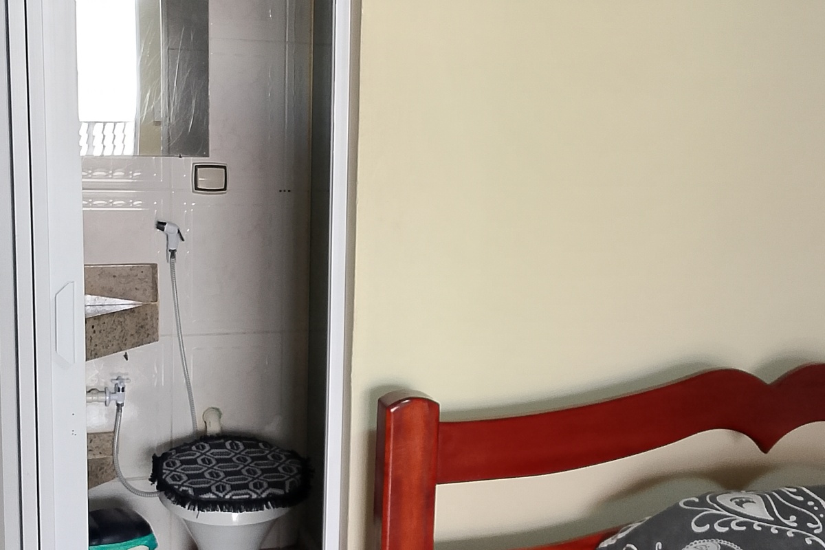 Cama casal + banheiro (Q7)