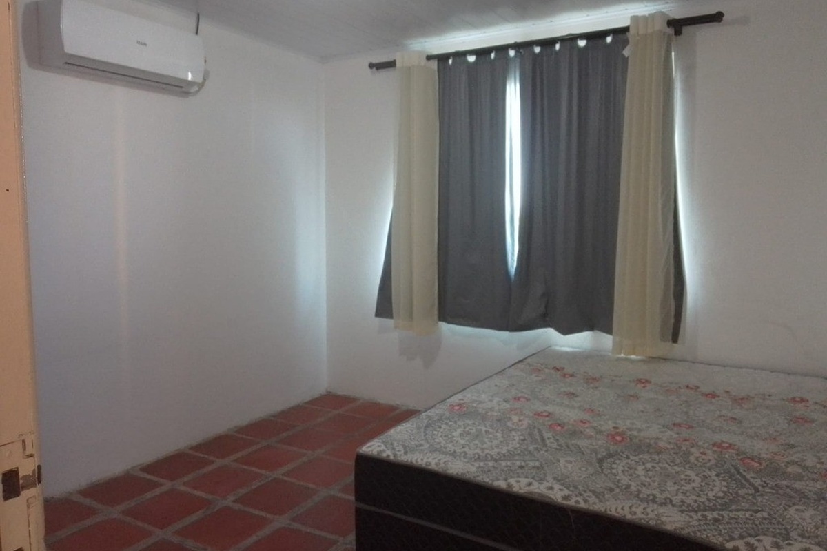 21 - Com Ar-condicionado