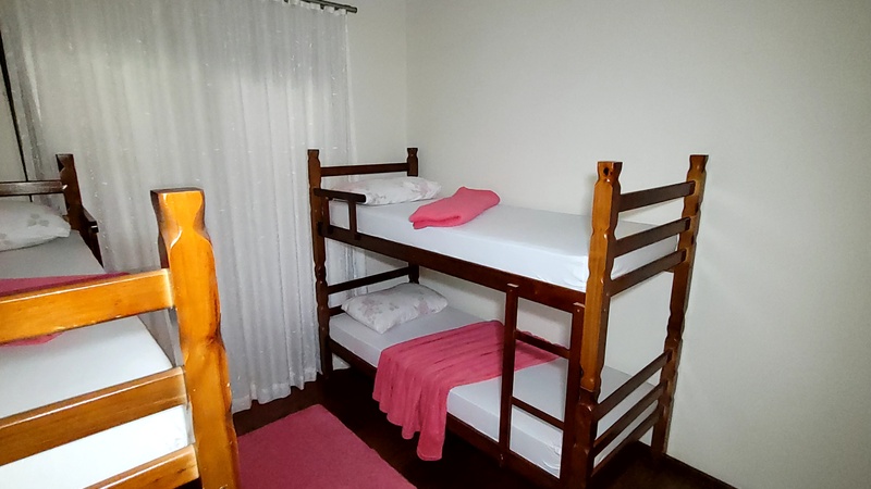 Compartilhado Feminino com Ar