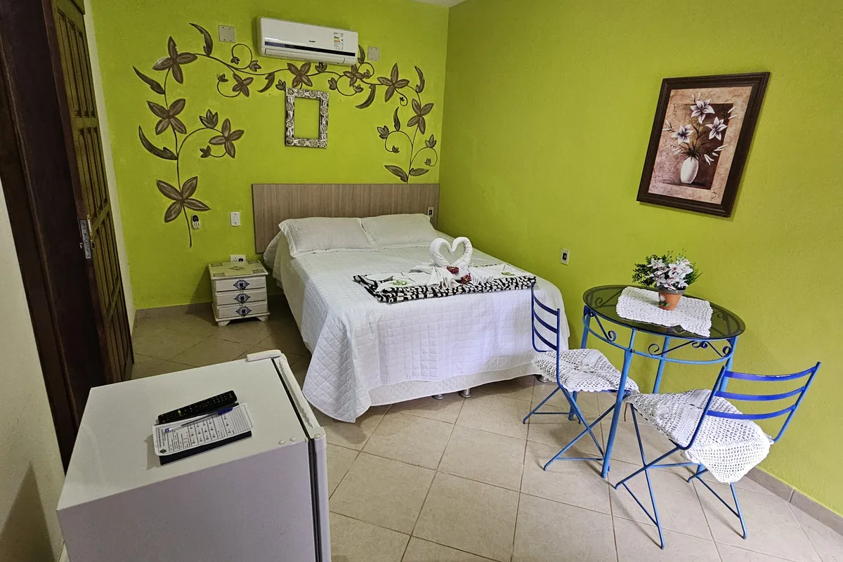 QUARTO 16 AR E HIDROMASSAGEM