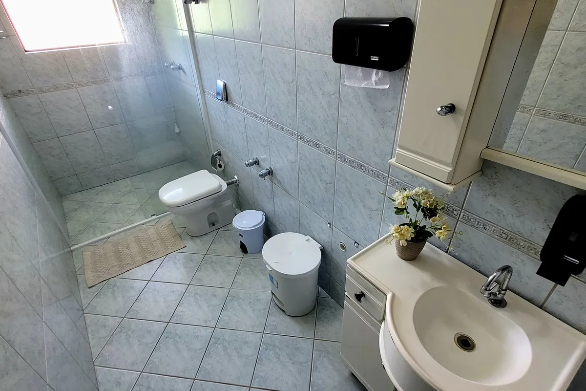 Compartilhado Masculino com Ventilador