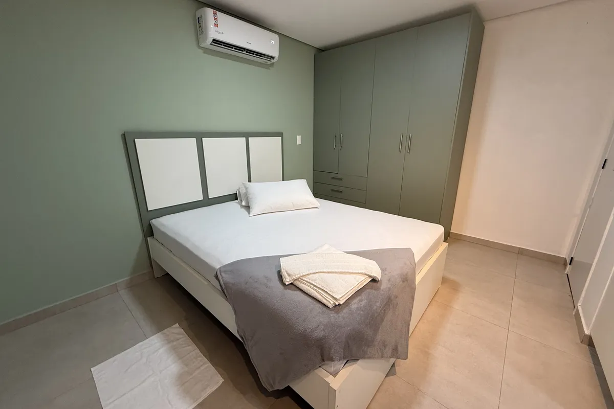 Flat Green Serenity - Poucos minutos Hard Rock