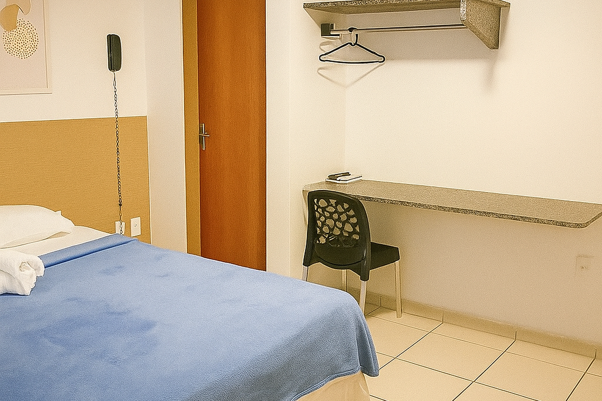 Triplo com ar condicionado