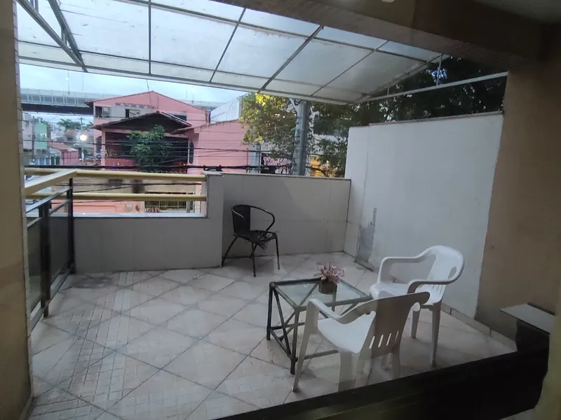 201 - Triplo com Varanda