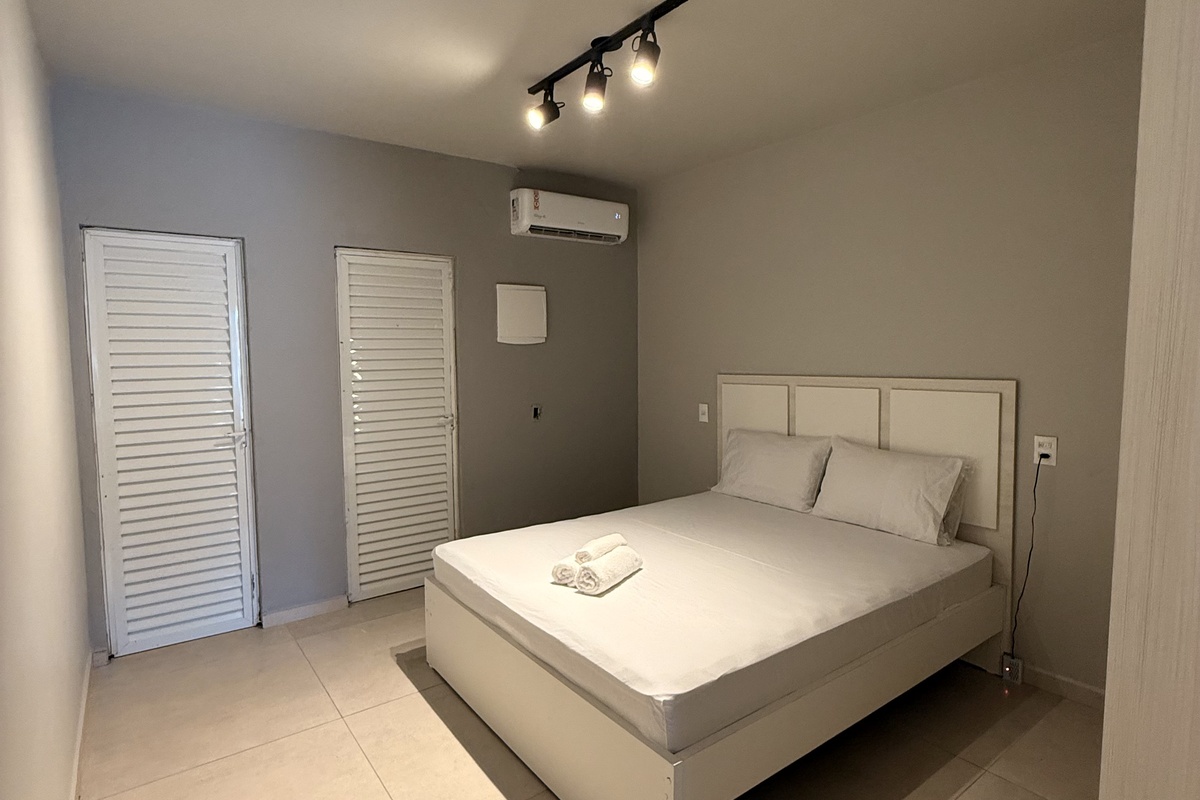 Flat Aconchegante • Pereque - 7Min Hard Rock