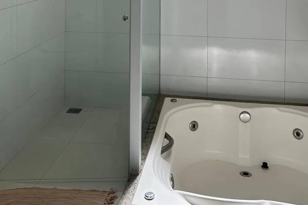 QUARTO 24/25 CONJUGADO - AR E HIDROMASSAGEM