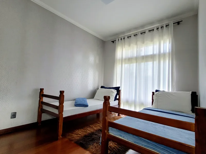 Quarto Duplo com banheiro externo
