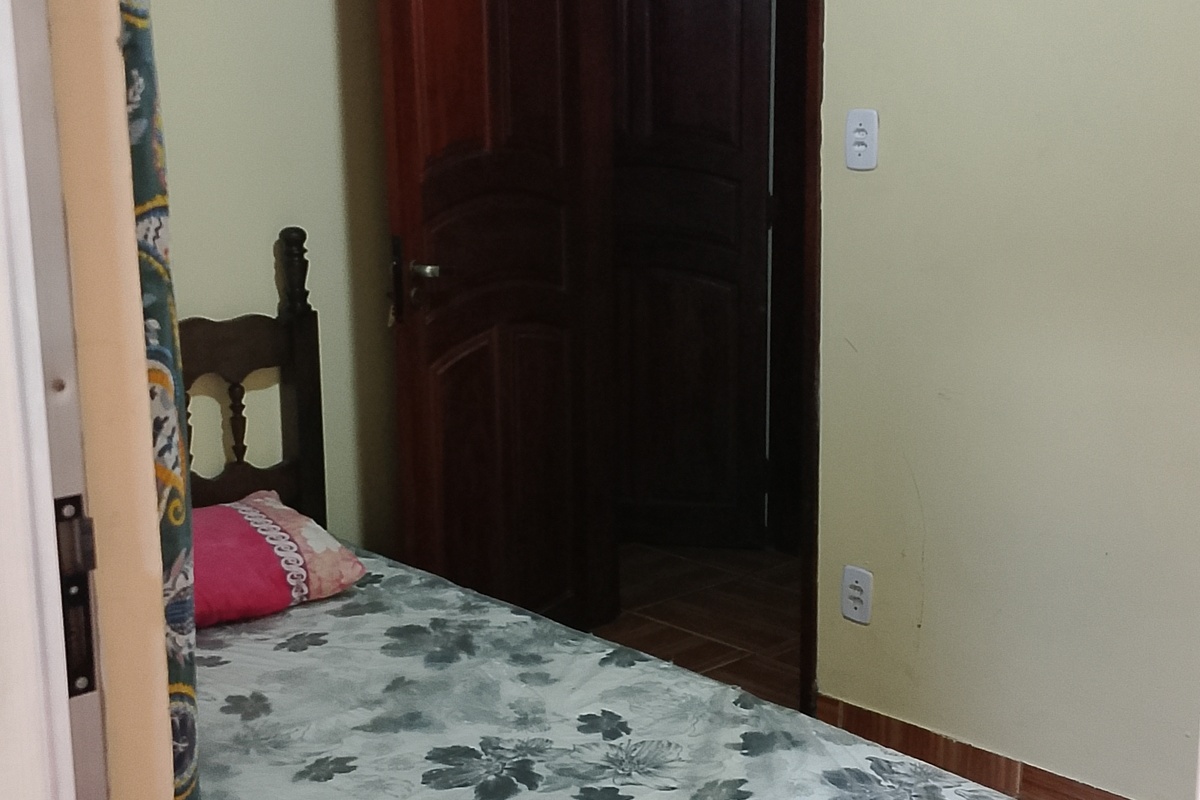 Cama de casal sem banheiro
