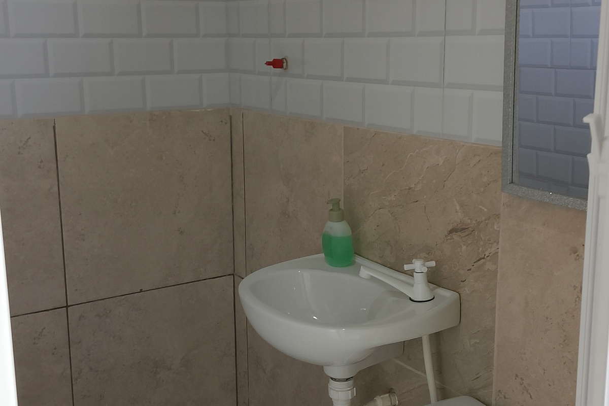 Cama Beliche + banheiro (Q8)