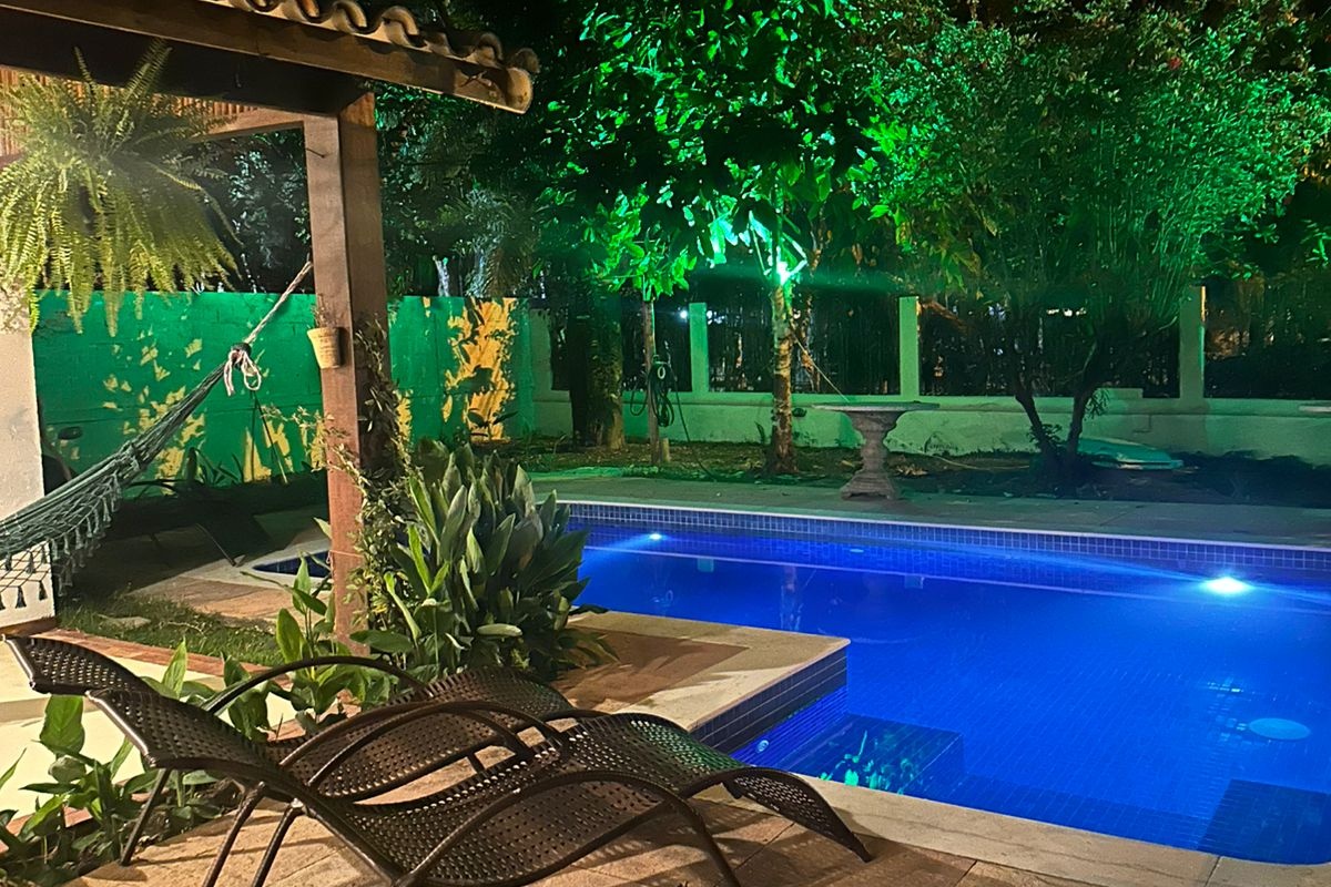 Suíte com Vista para a piscina