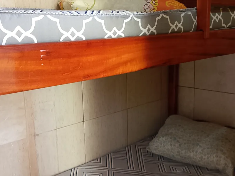 Cama Beliche + banheiro (Q8)