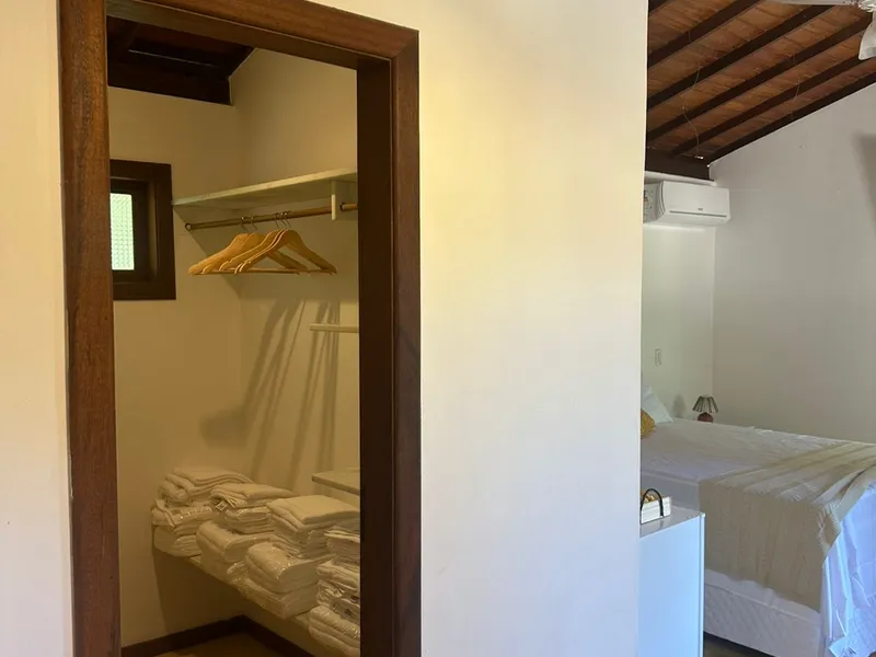 Suíte com Vista para a piscina