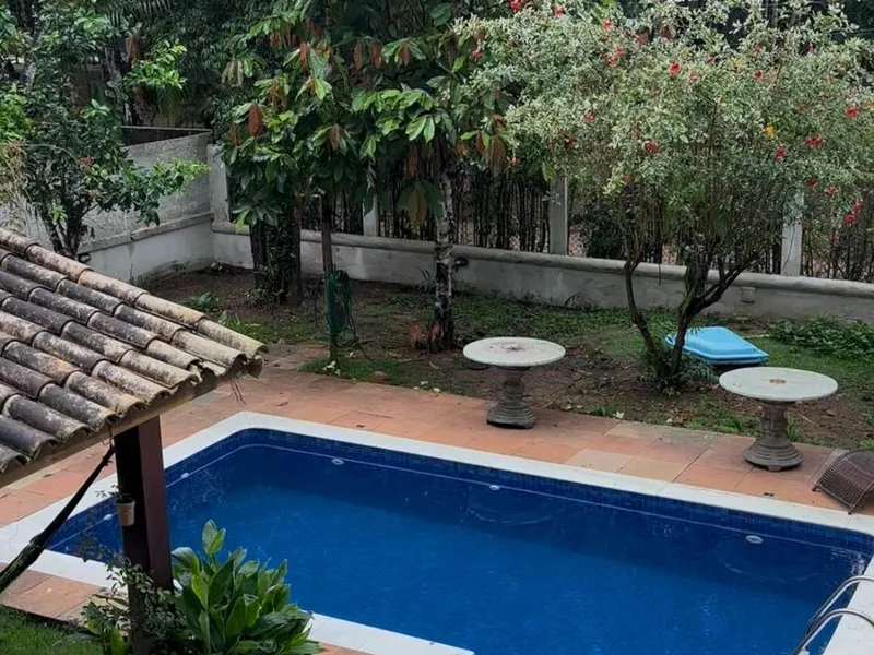 Suíte com Vista para a piscina
