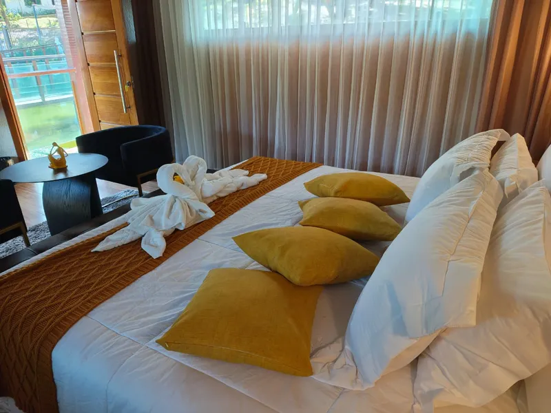 LUXO COM HIDROMASSAGEM