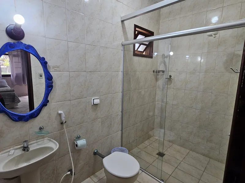 QUARTO 14 AR-CONDICIONADO