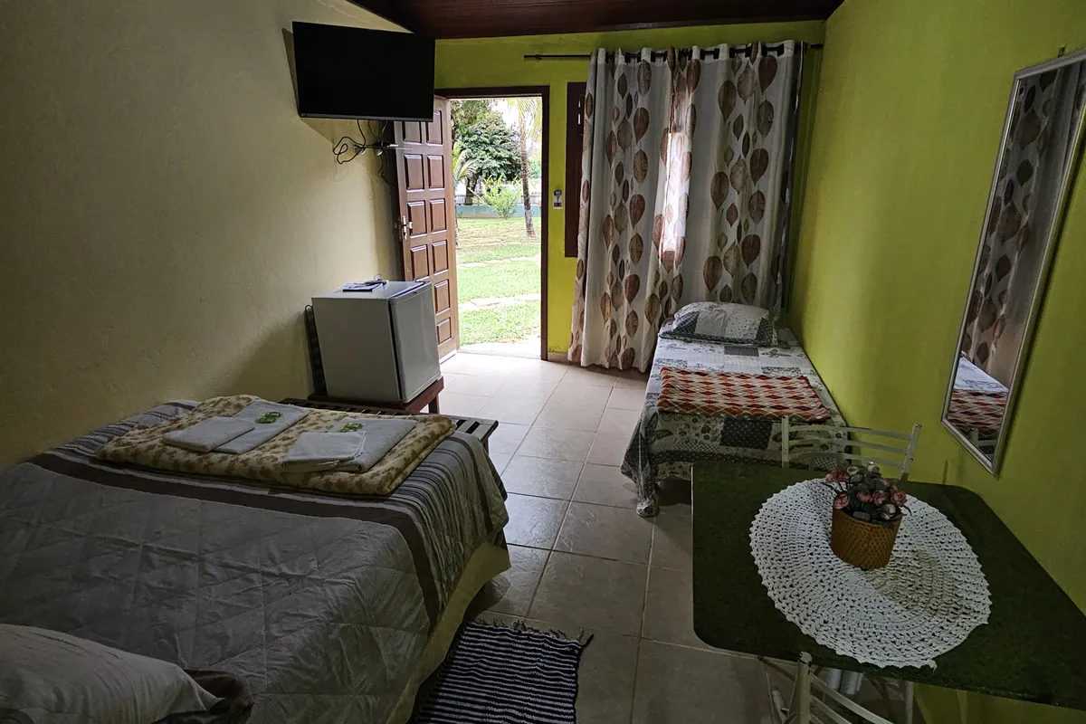 QUARTO 20 AR-CONDICIONADO