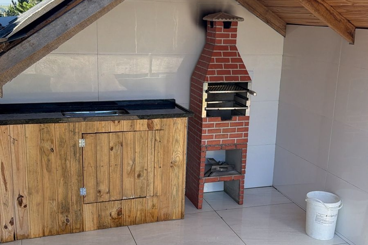 5 Quarto Deluxe