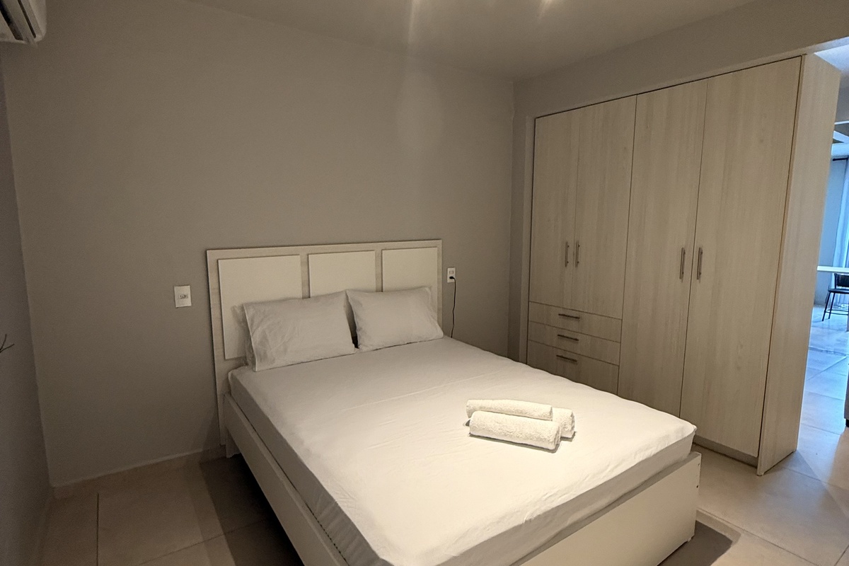 Flat Aconchegante • Pereque - 7Min Hard Rock