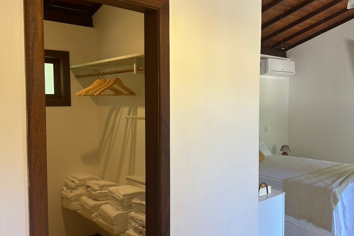 Suíte com Vista para a piscina