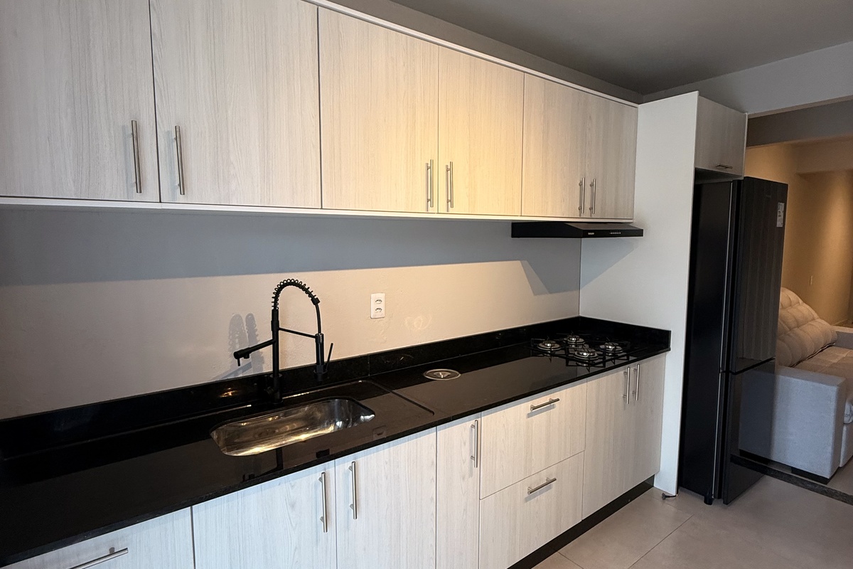 Flat Aconchegante • Pereque - 7Min Hard Rock